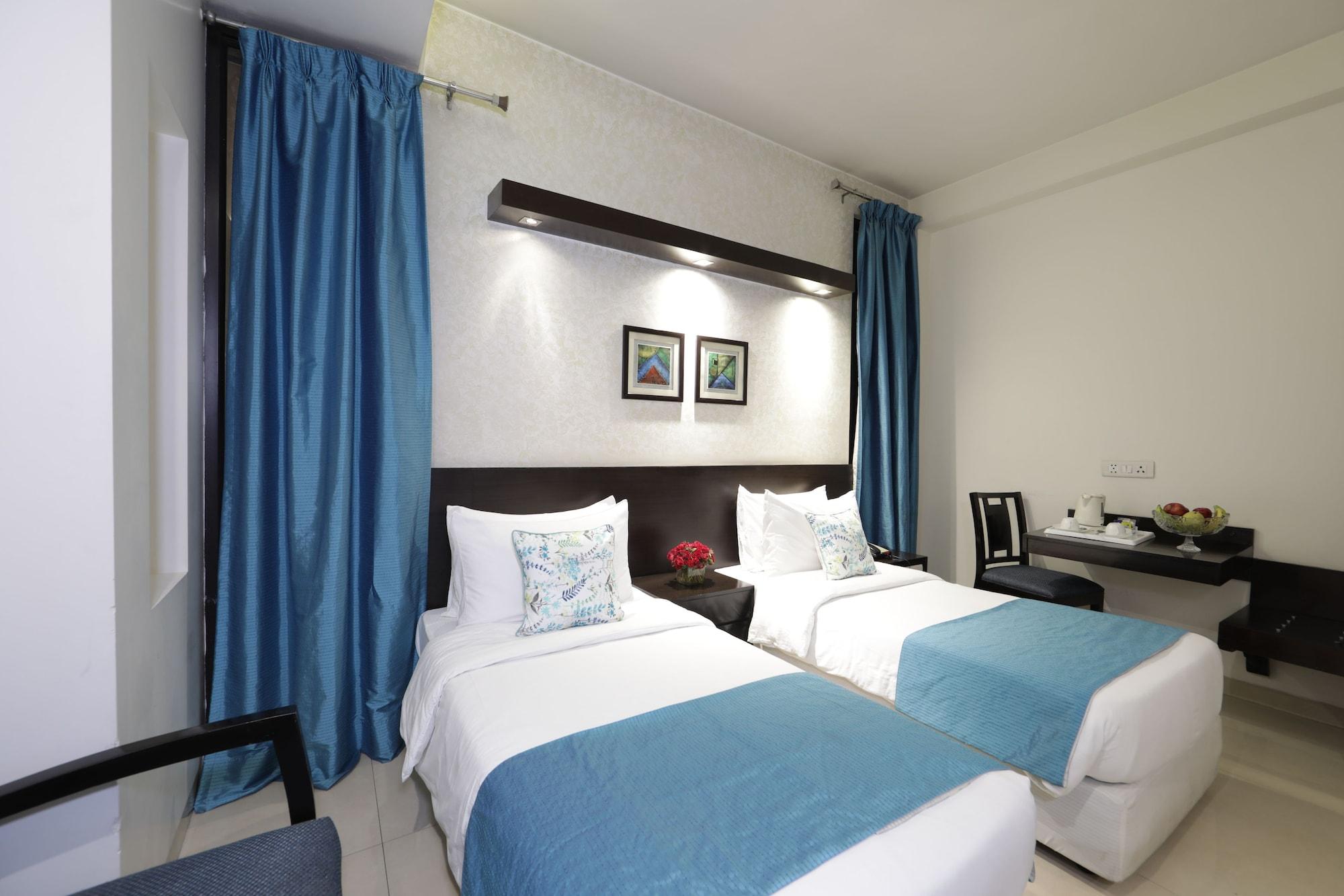 Rockland Hotel, C.R Park Nuova Delhi Esterno foto