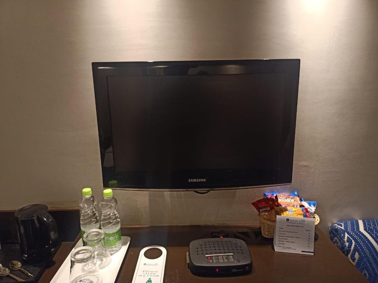 Rockland Hotel, C.R Park Nuova Delhi Esterno foto