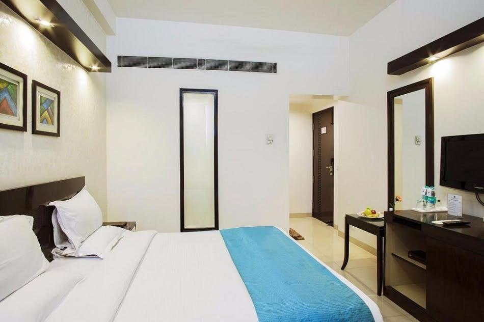 Rockland Hotel, C.R Park Nuova Delhi Esterno foto