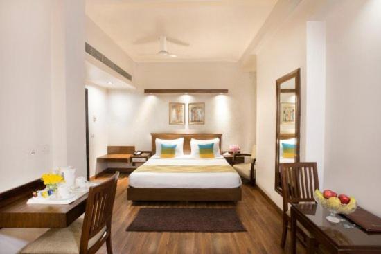 Rockland Hotel, C.R Park Nuova Delhi Esterno foto