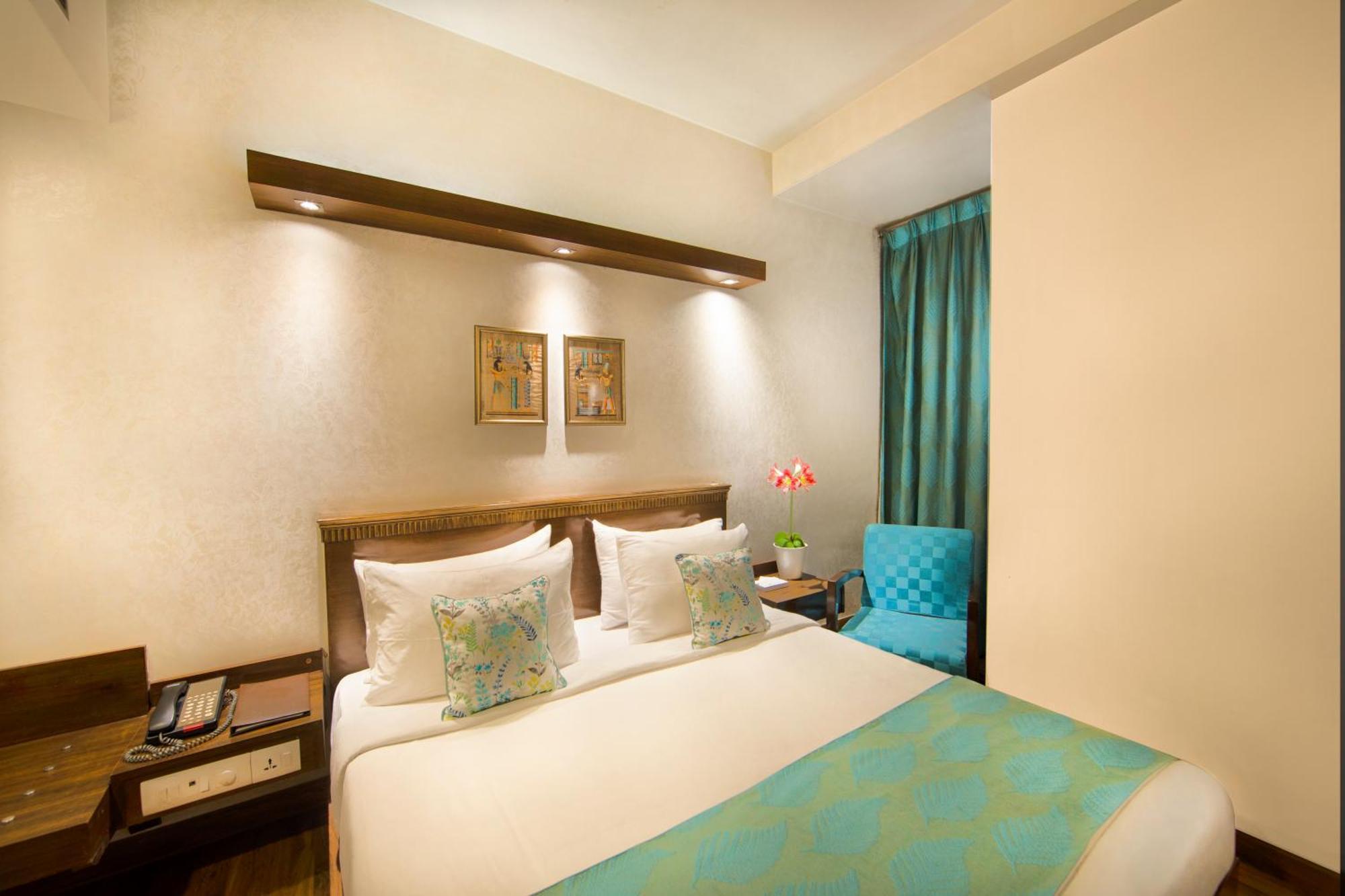 Rockland Hotel, C.R Park Nuova Delhi Esterno foto