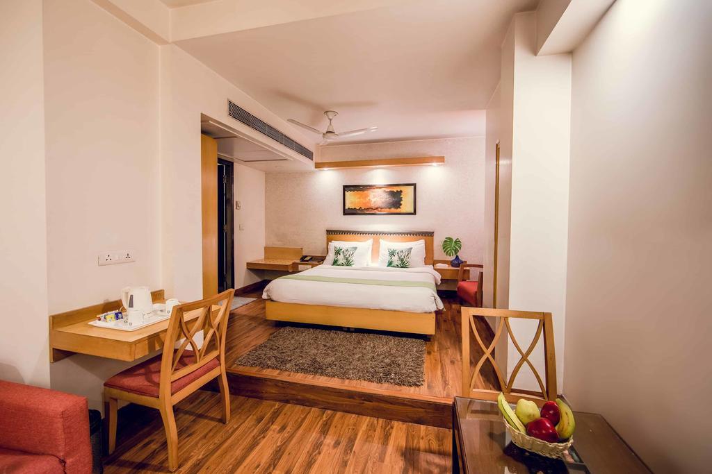 Rockland Hotel, C.R Park Nuova Delhi Esterno foto