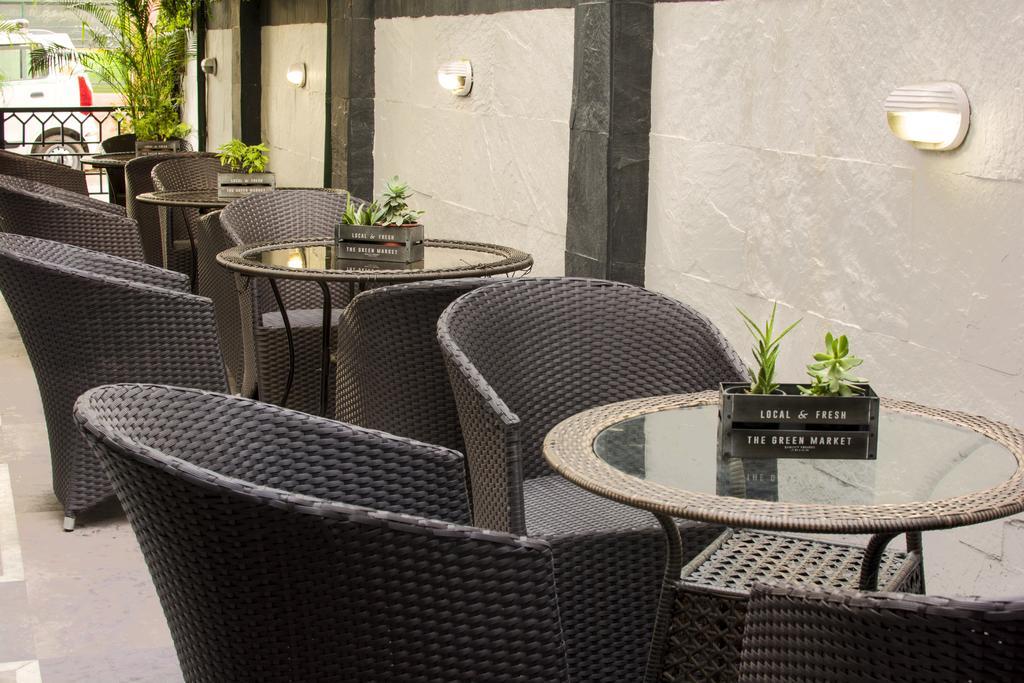 Rockland Hotel, C.R Park Nuova Delhi Esterno foto