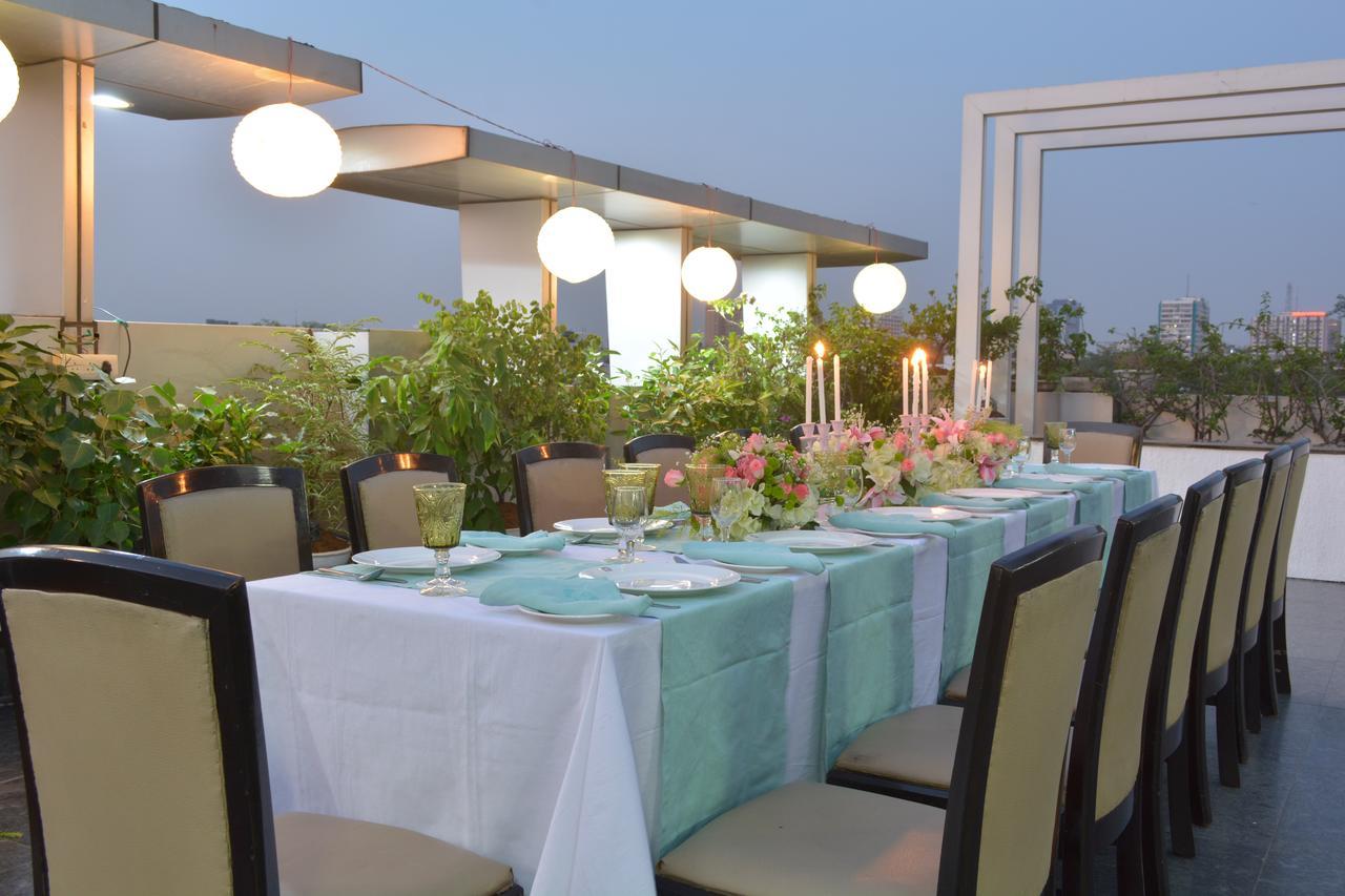 Rockland Hotel, C.R Park Nuova Delhi Esterno foto