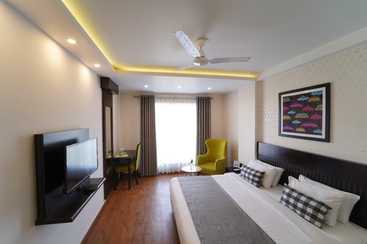 Rockland Hotel, C.R Park Nuova Delhi Esterno foto